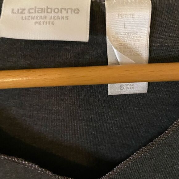 Liz Claiborne Jersey Knit Embroidered Blouse, Large Petite - Picture 4 of 4